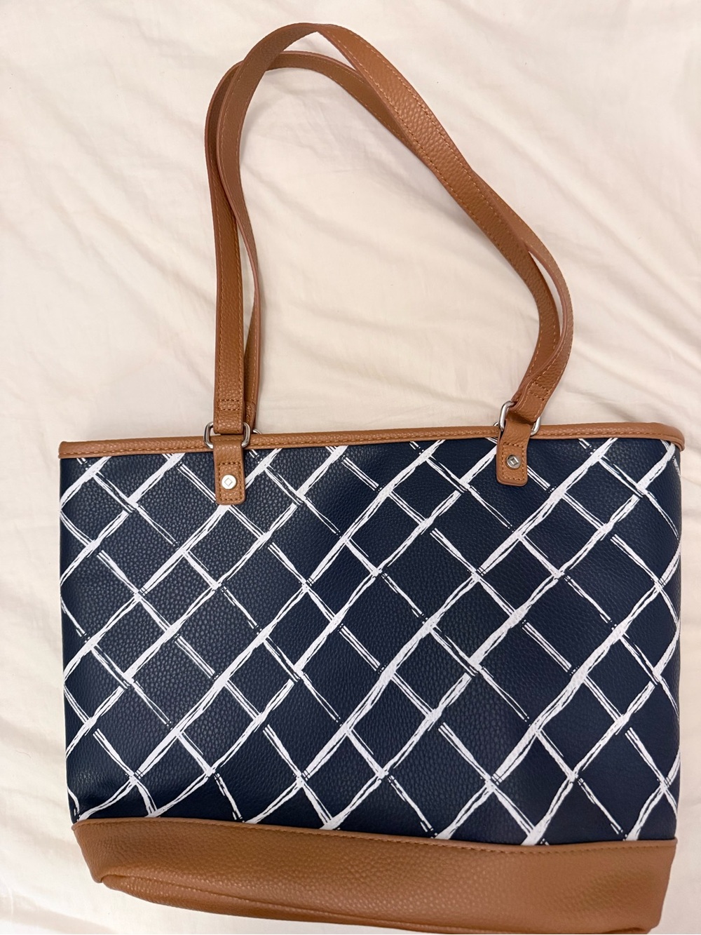 Jewell by Thirty-One Navy & Tan Lattice-Print Tote